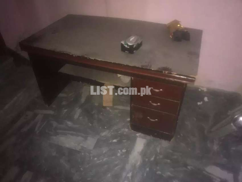 Office Table Full Size for Sale