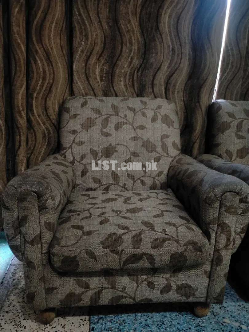 3/1/1 sofa set good condition