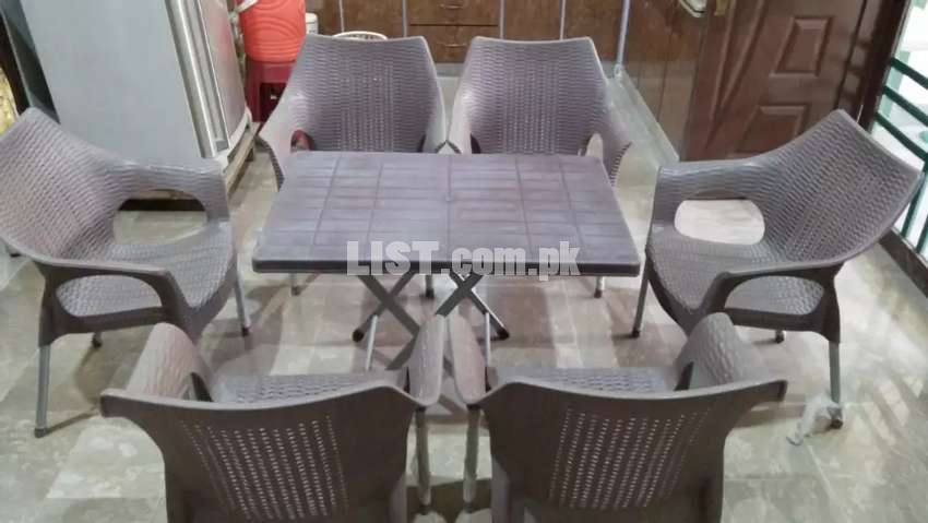 Soniga High Quality Plastic Chairs and Table for sell