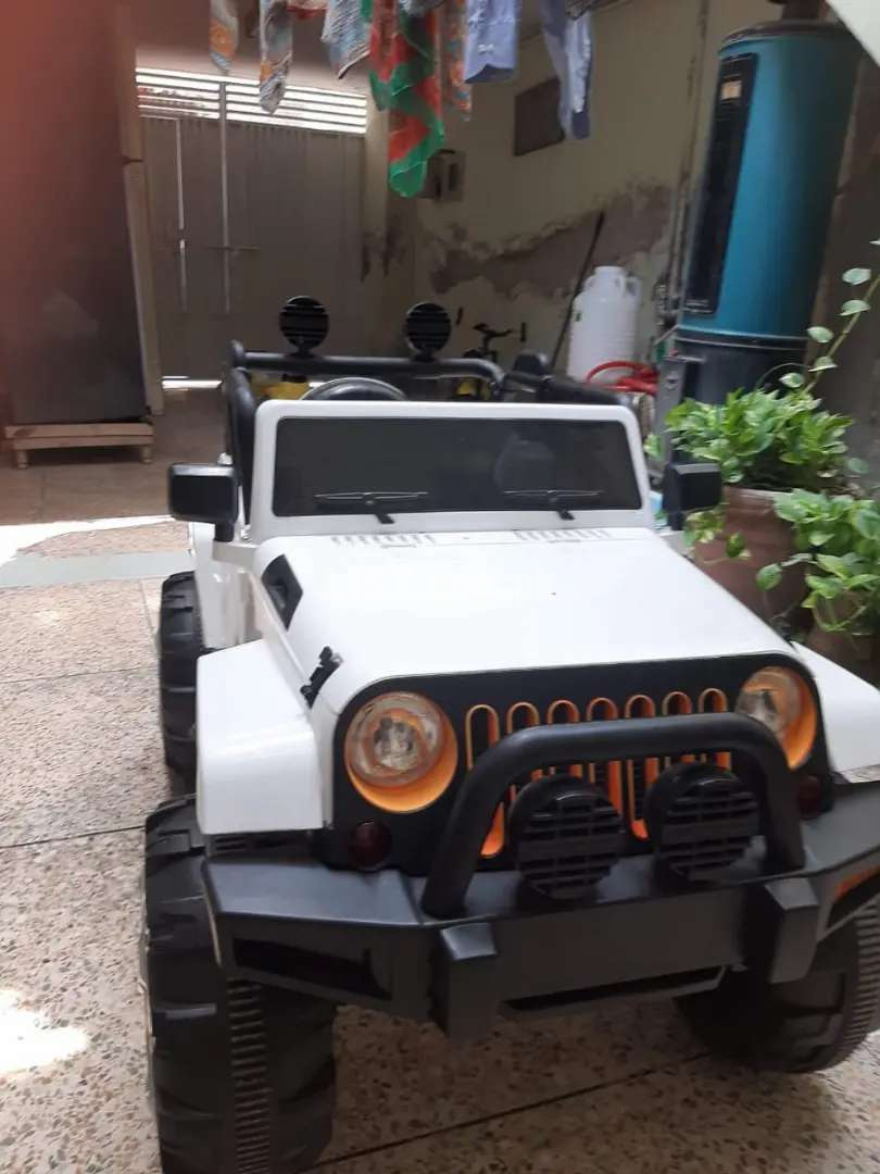 kids jeep used only one month remot operated and  self oprated