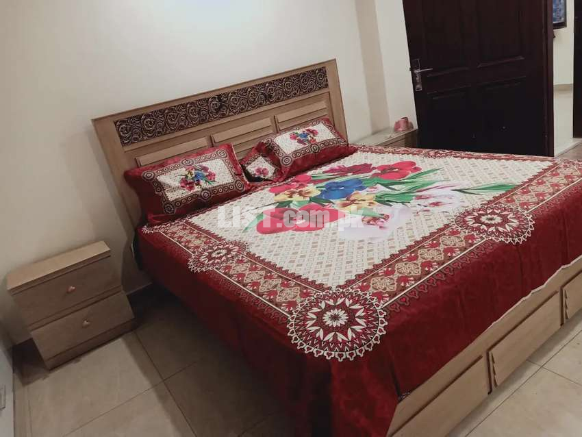 E 11 PER DAY one bed flat full furnished definitely save for rent