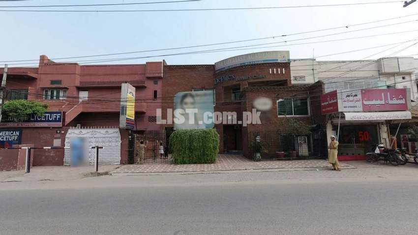 Prime Location Multi Story Plaza For Rent In Samanabad Lahore