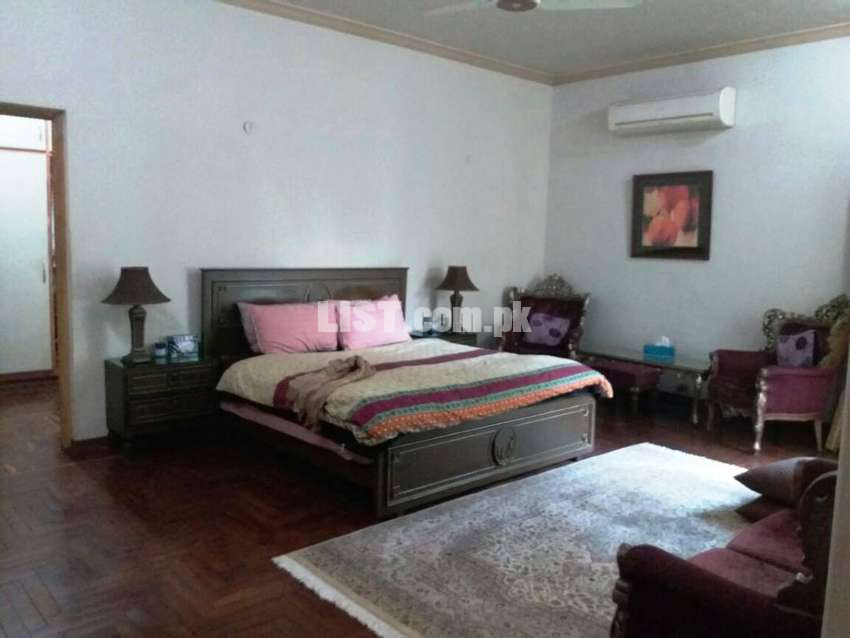 1 Kanal House Phase 5 Block A For Rent