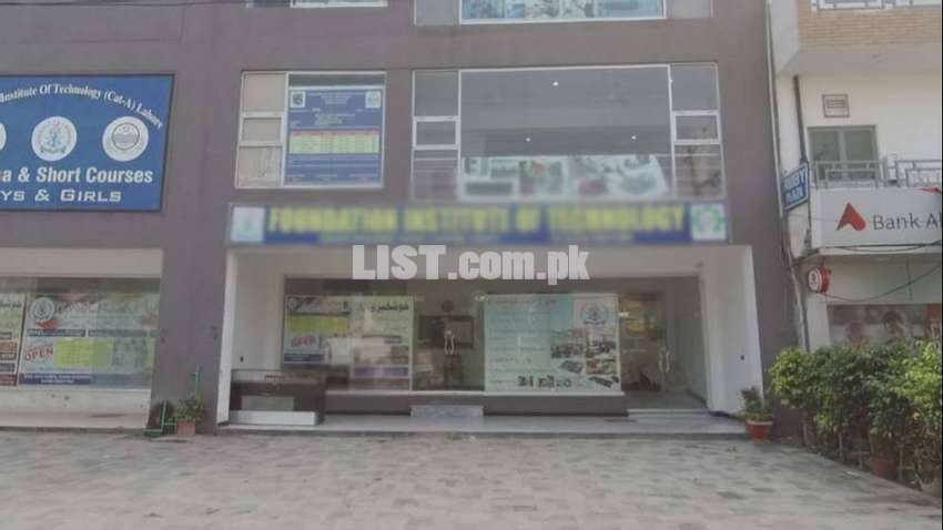 Commercial Plaza For Rent In B Block Zarrar Shaheed Road Cantt Lahore