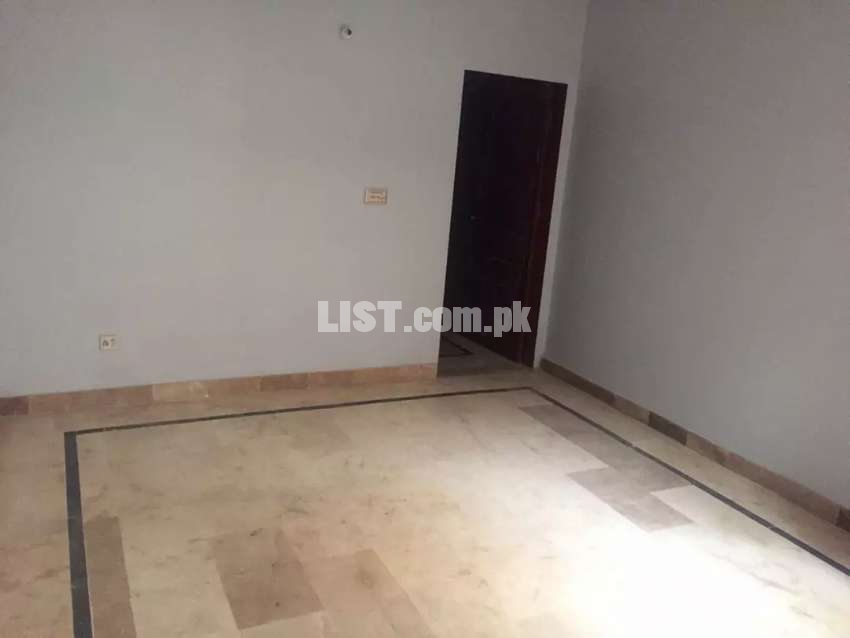 Ground floor house for rent Gulshan e Iqbal block 3