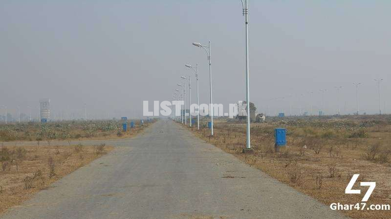 2 kanal plot engineer town Lahore Ideal Location sector A