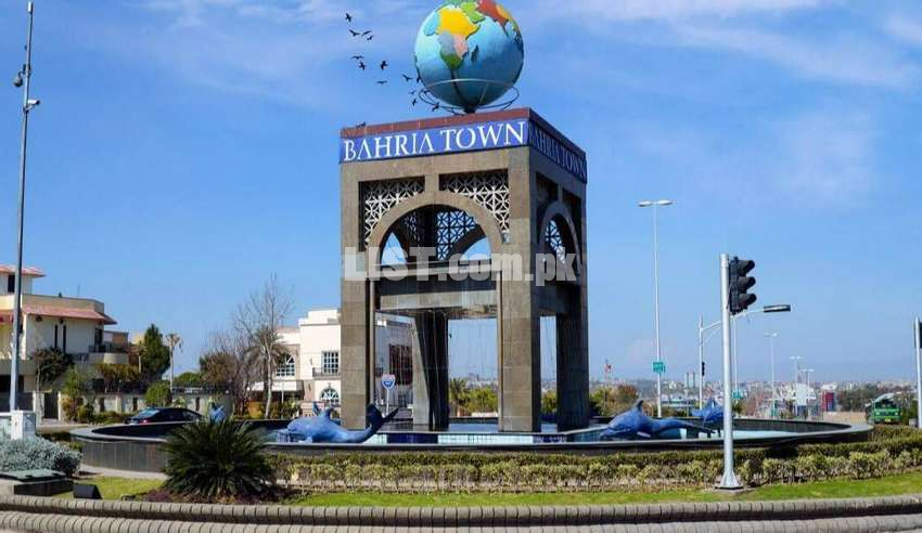 Plot Is Available For Sale Bahria Town Phase 8 - Umer Block,