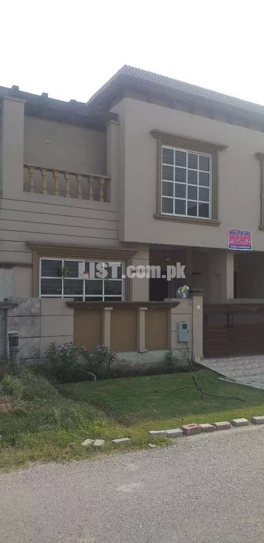 5 Marla house for sale Paragon City Woods block