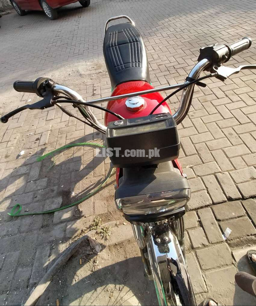 Metro motorcycle 2019 condition 10/10 no work required.