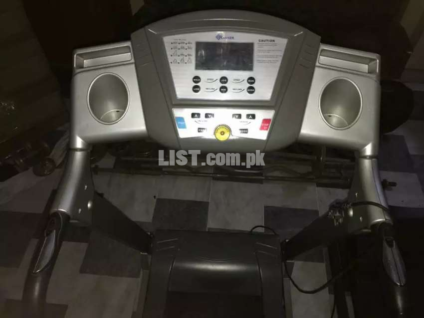 Heavy treadmill with auto incline