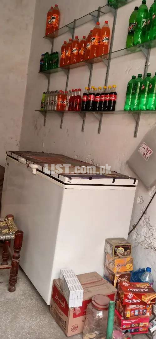 Chalta hua karobar for sell pan shop