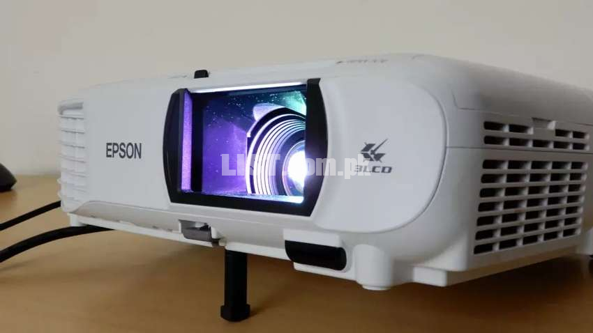 EPSON EH- TW610 (Projector).. Buy from Dubai @ the Price Of 3200 AED
