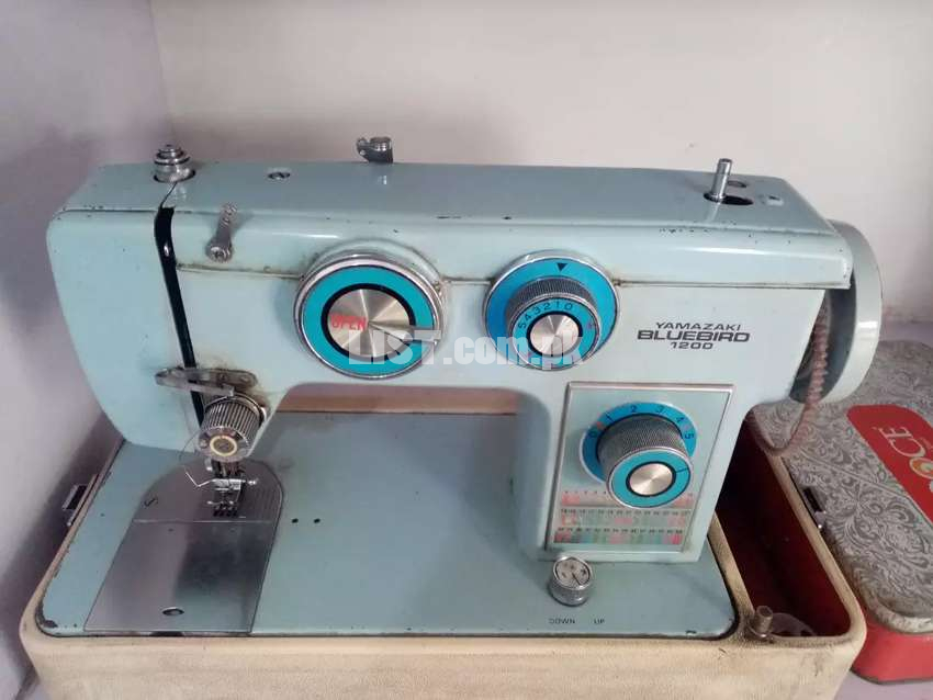 Yamazaik bluebird 1200 sewing machine