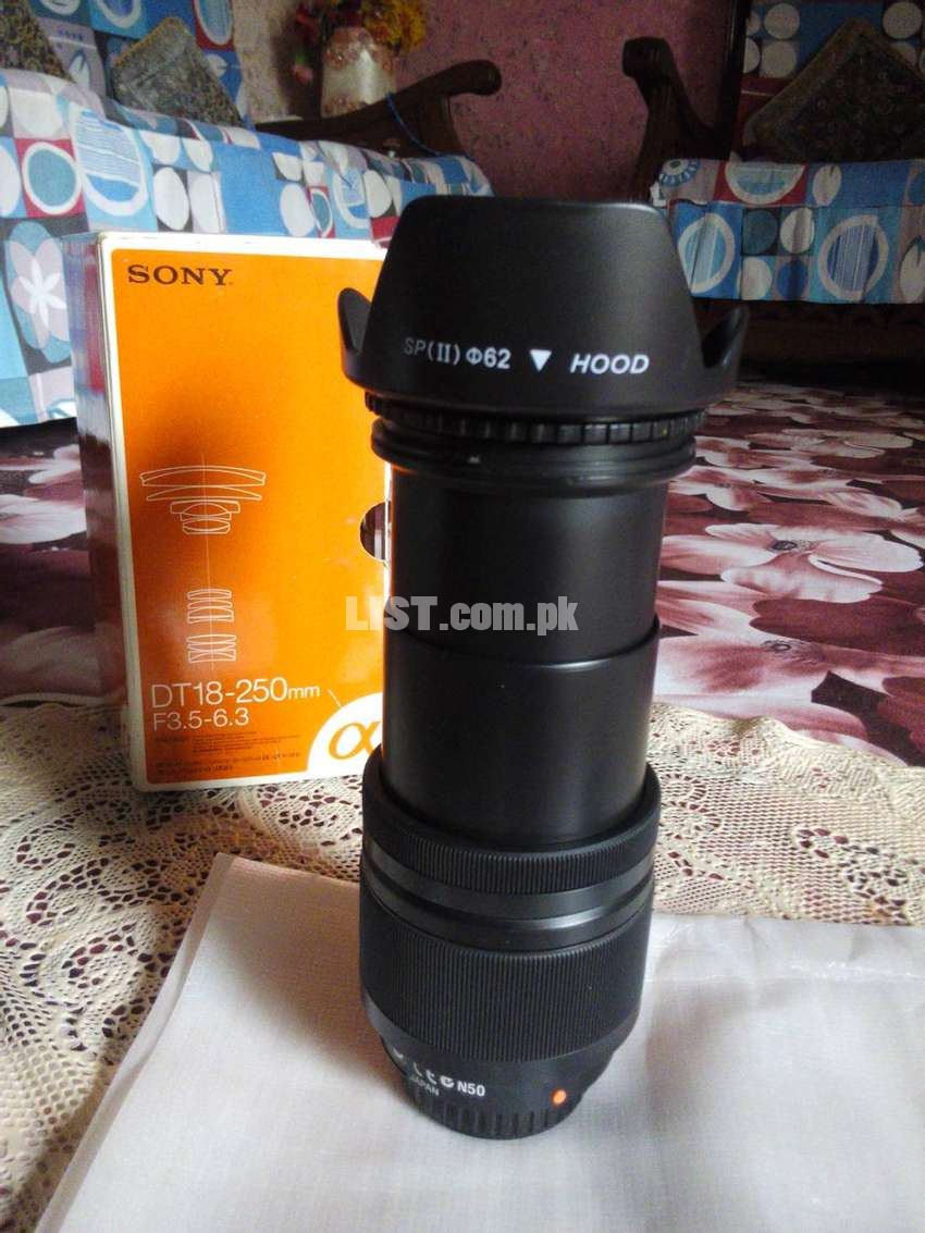 18-250 sony auto focus Lens  excelent condition