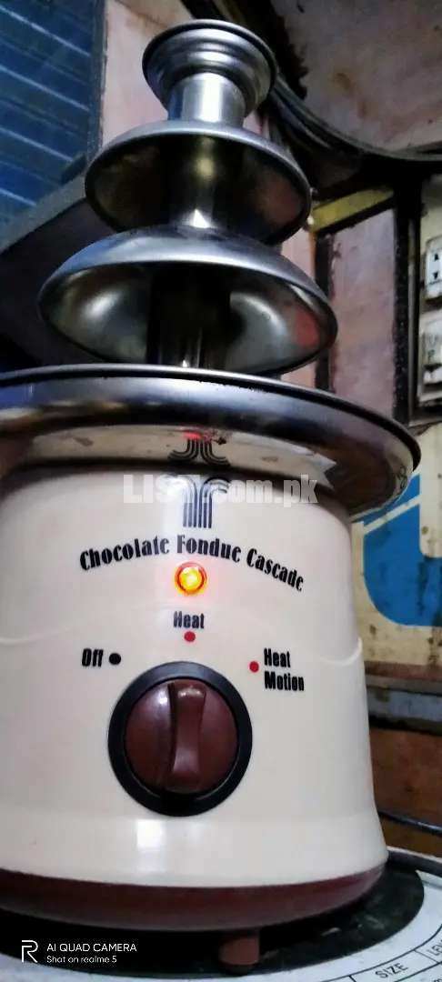 Chocolate Fondue (Chocolate Fountain)