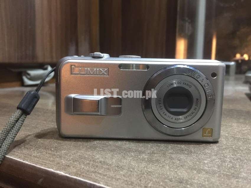 Panasonic DMC-LS2 Digital Camera