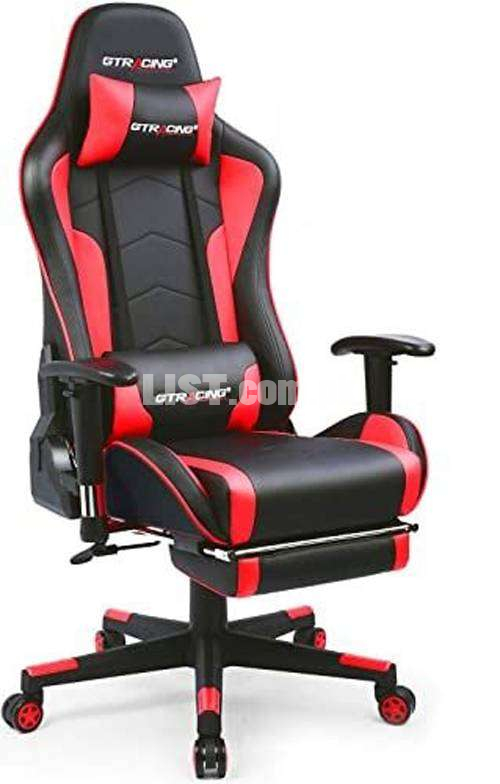 Gaming chair with Footrest