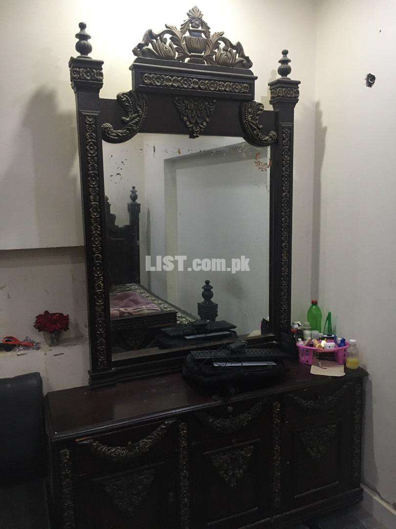 Shahi furniture complete set