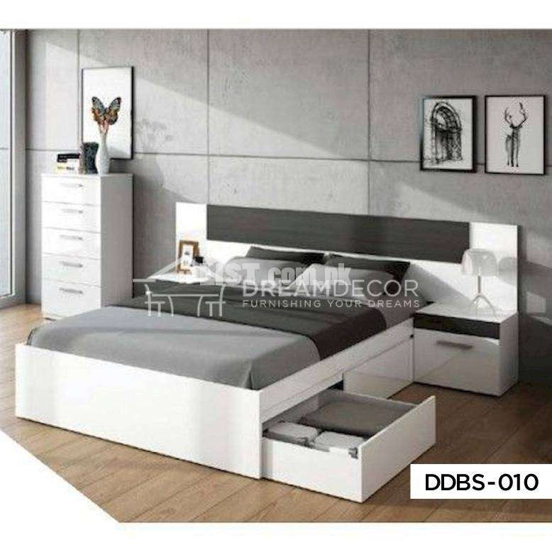 Stylish Bed Sets, Double Bed in King Queen Size for Sale
