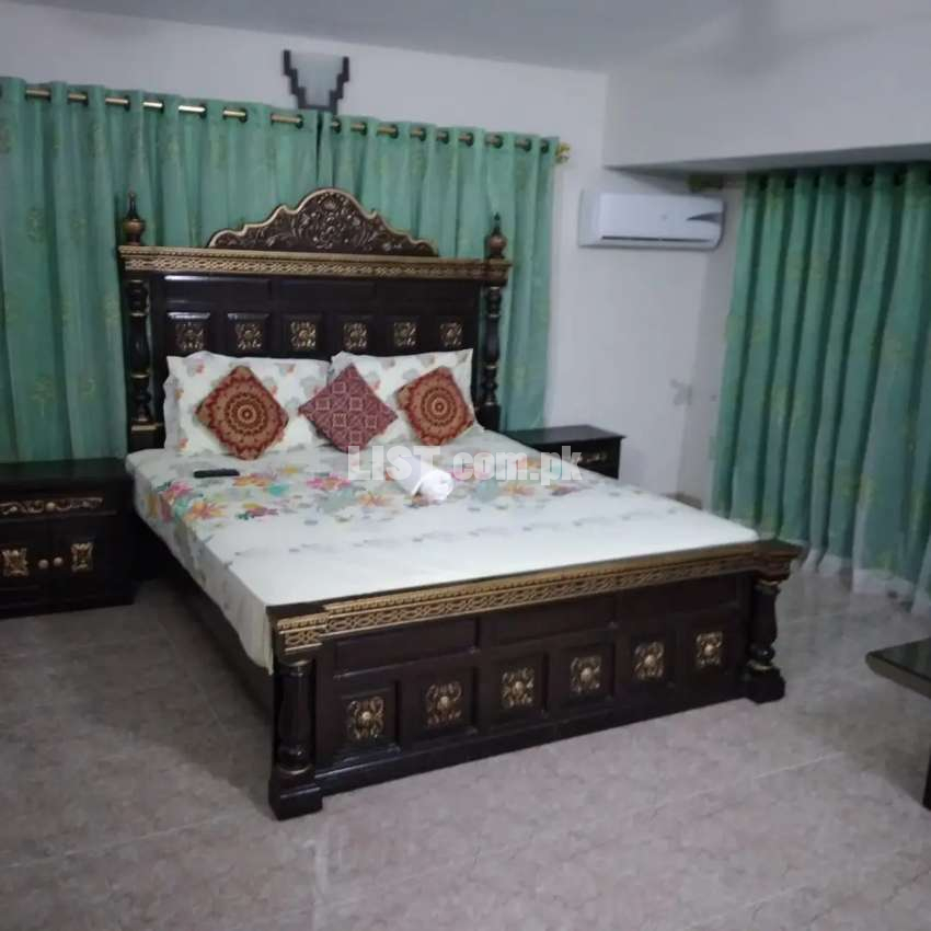 Luxurious Guest house room for daily basis dha defense karachi