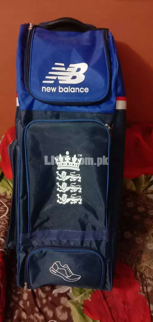 New balance duffle bag