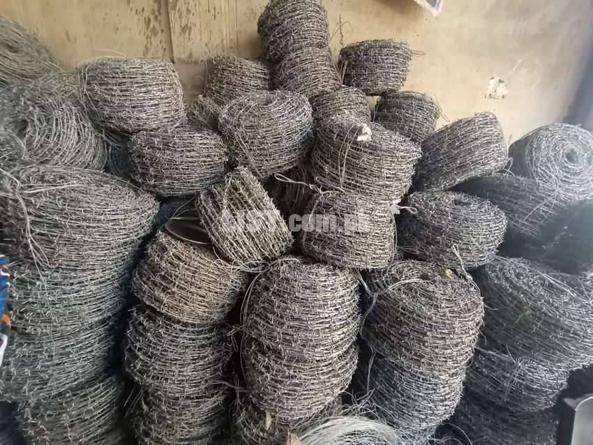 Barbed wire mesh for sequrites
