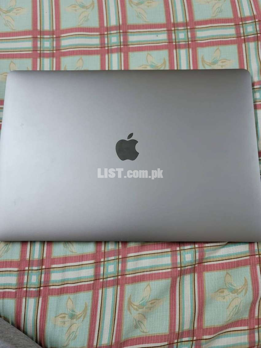 Apple Macbook Pro 15 inch 2018 Touch bar