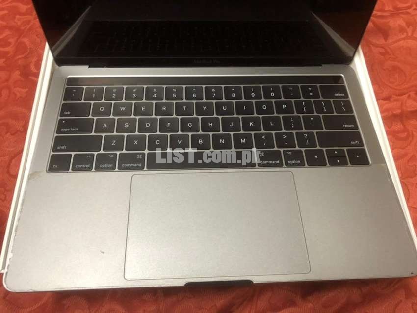 Macbook Pro 13 inch A1706