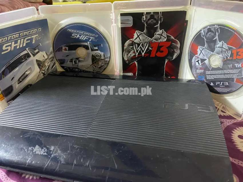 PlayStation 3 with cd wwe2k13
