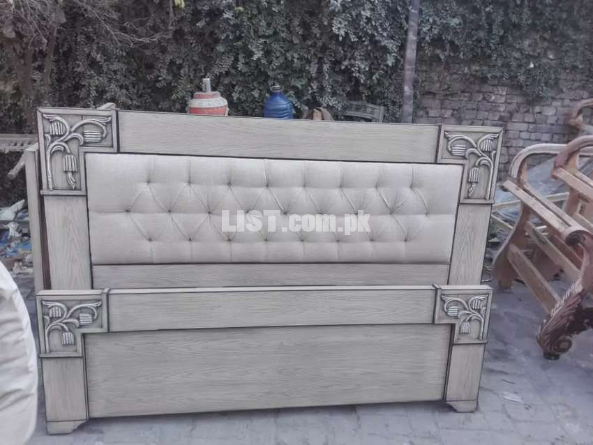 King size wooden bed on just 16000