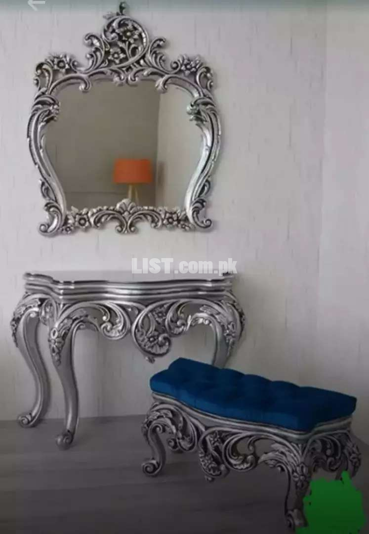 Silver miror and counsole table