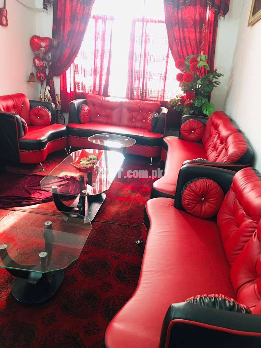 8 Seater Furniture (Red & Black color)