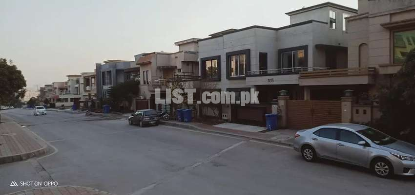 15Marla Use House for Rent in Bahria town phase5