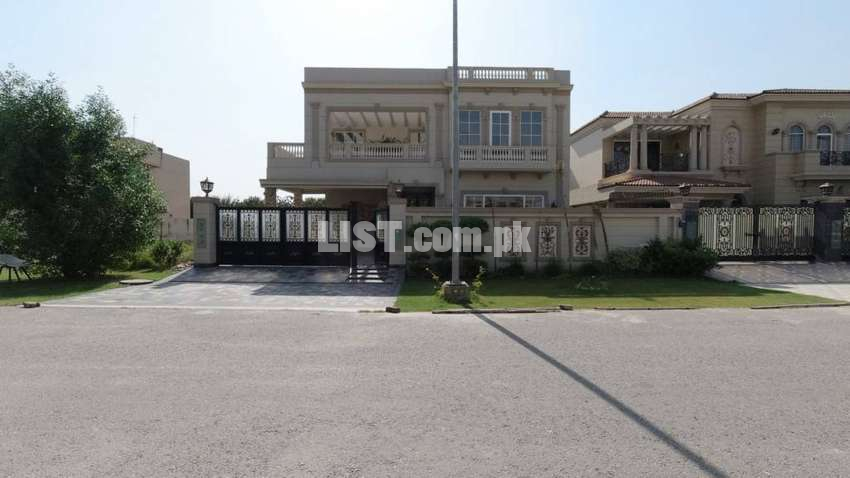 Magnificent 1 Kanal House For Sale In D H A Phase 6 Block J Lahore