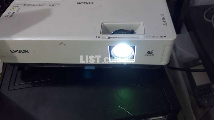 Used Projectors For Sale In Karachi Projector for rent - LED on Rent