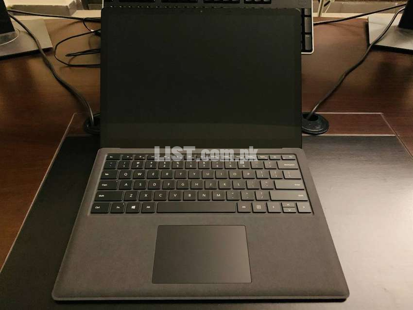 Microsoft Surface Laptop 2 Touch Black i5 8th Gen Quad Core 256GB SSD