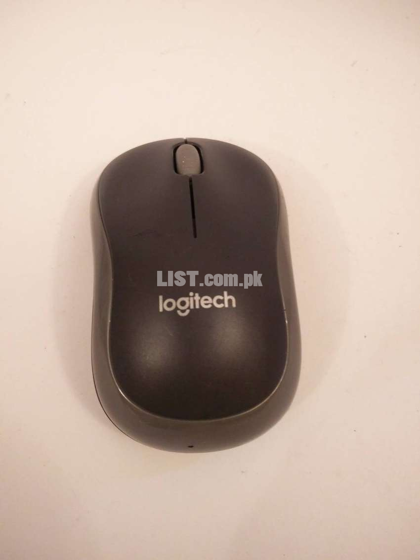 Logitech Wireless Mouse. Model M185