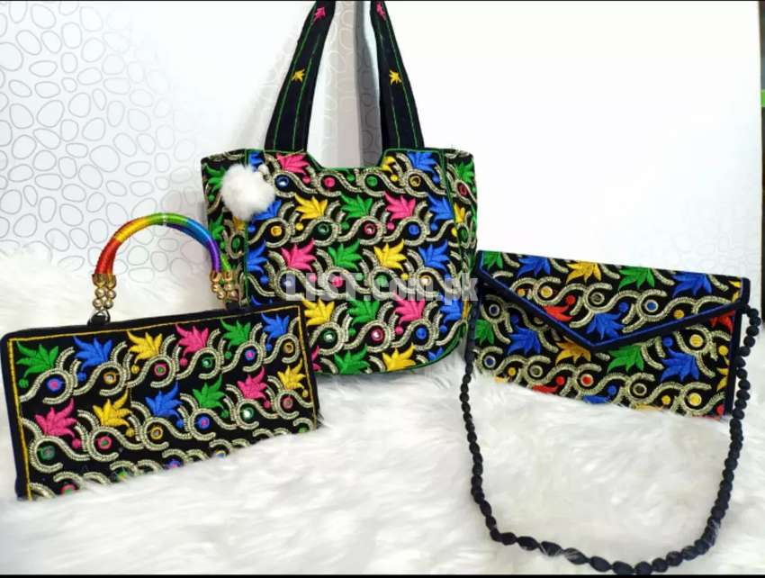 N Fashion Stores Selling New Branded Hand Bags For Ladies