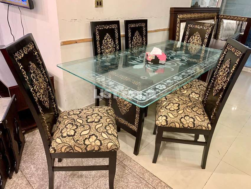 6 chairs dining set few months used