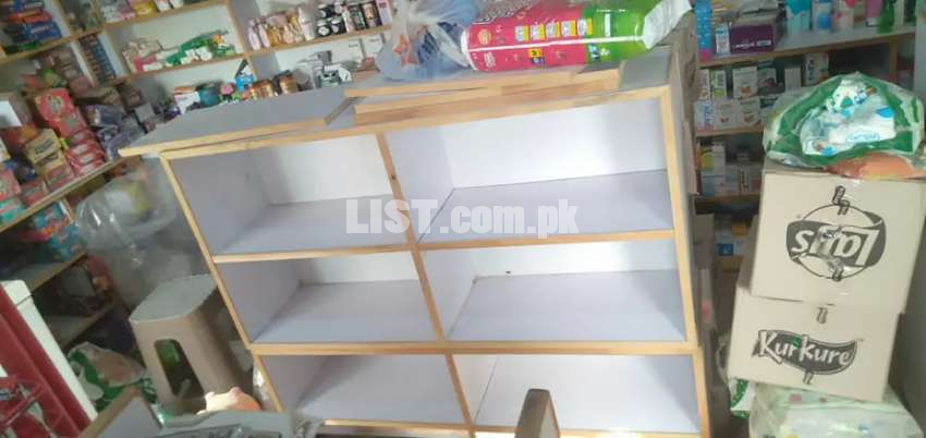 I want to sale shop shelf size 2 x 4 almost new