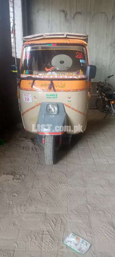 Siwa 6 seater Rickshaw