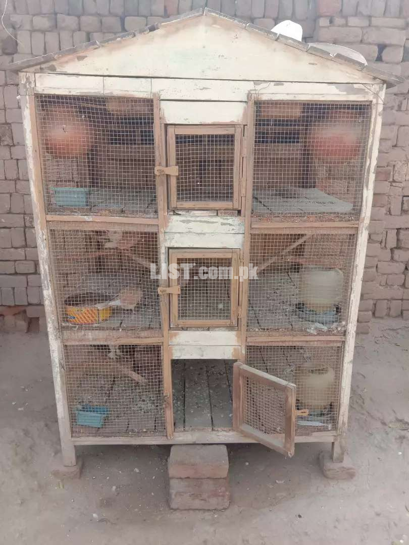 Cage for sale 3 bary khany hain mazbot lakri se bna howa hai