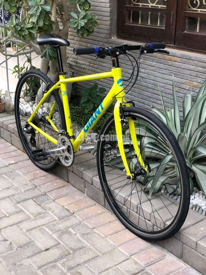 Giant Escape R3 Japanese Hybrid Bike Bicycle