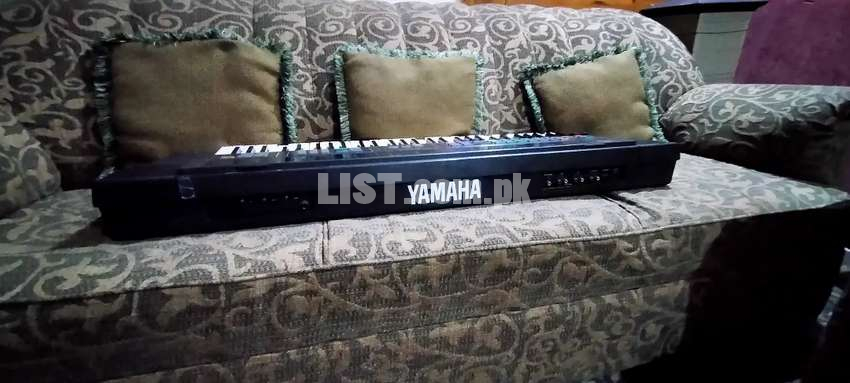 Piano Yamaha DSR1000