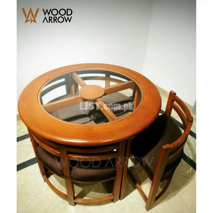 Round and slim dining table
