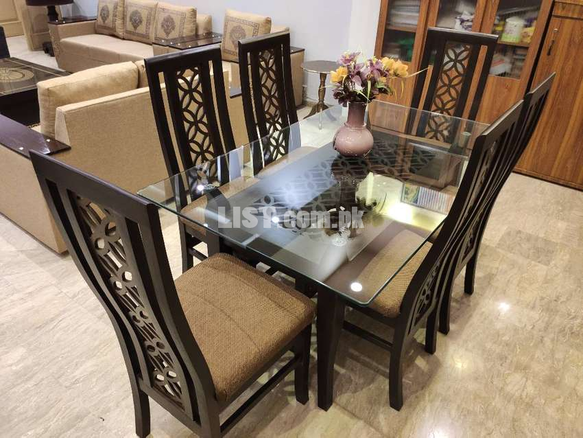 6 chairs dinning table (Dining Table)