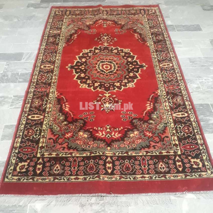 Irani Design Red Amazing Center piece Carpet 8 x 4.75 feet