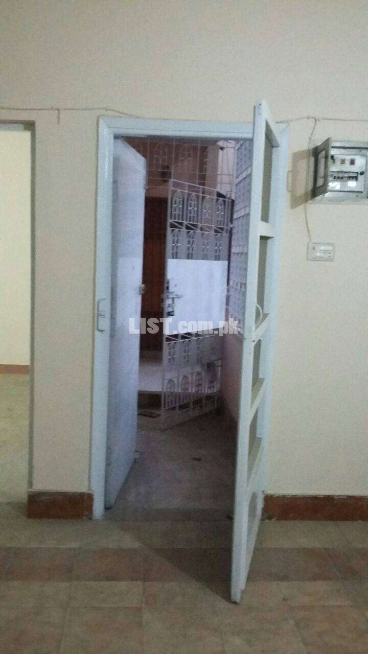 3BedDD Flat Available For RENT in Gulshan e Iqbal near HassanSquare