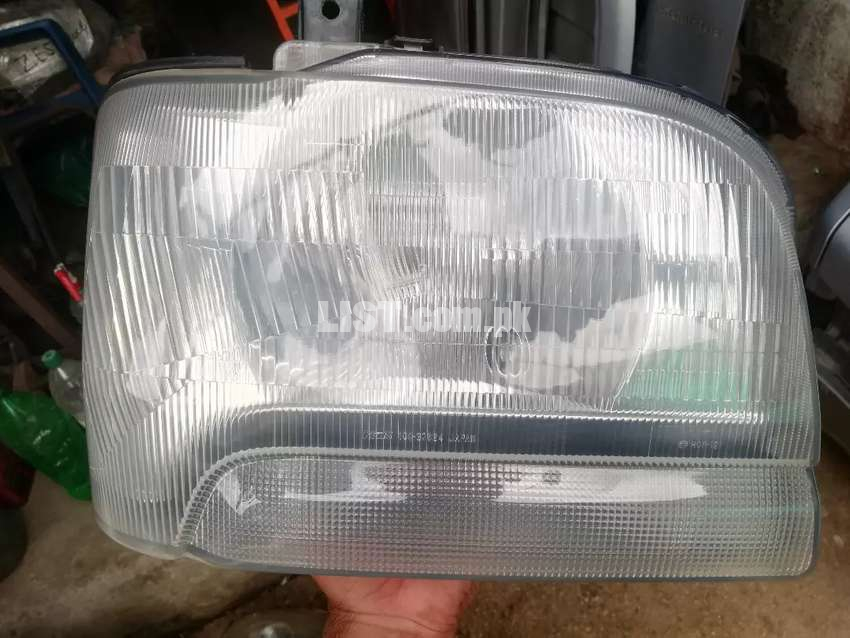 Suzuki Every 2000 model Headlight