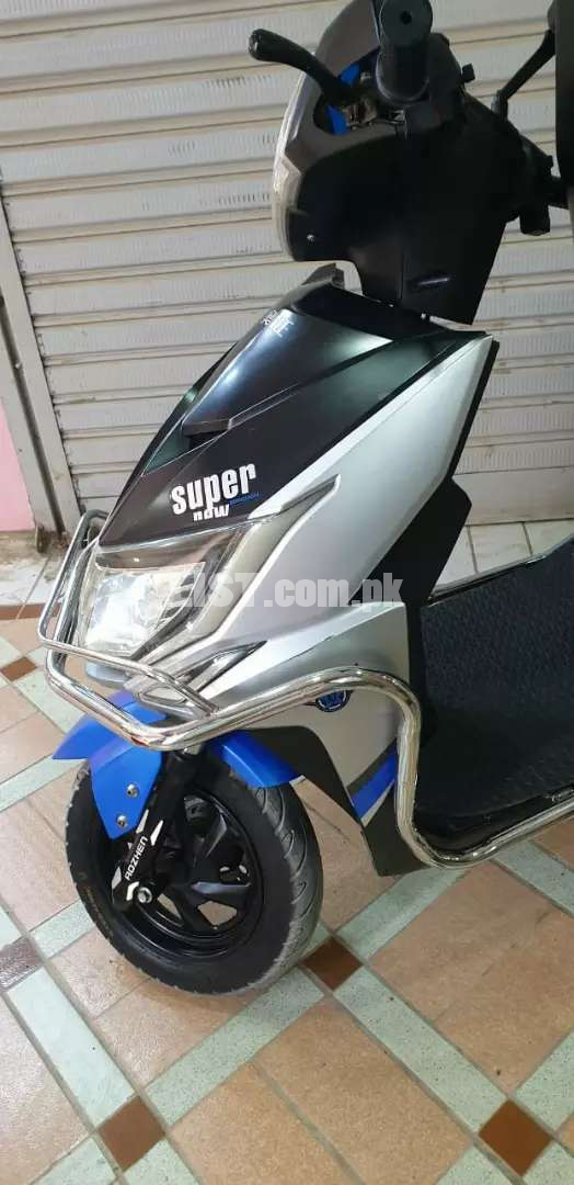 SUNRA ELECTRIC SCOOTY 2019